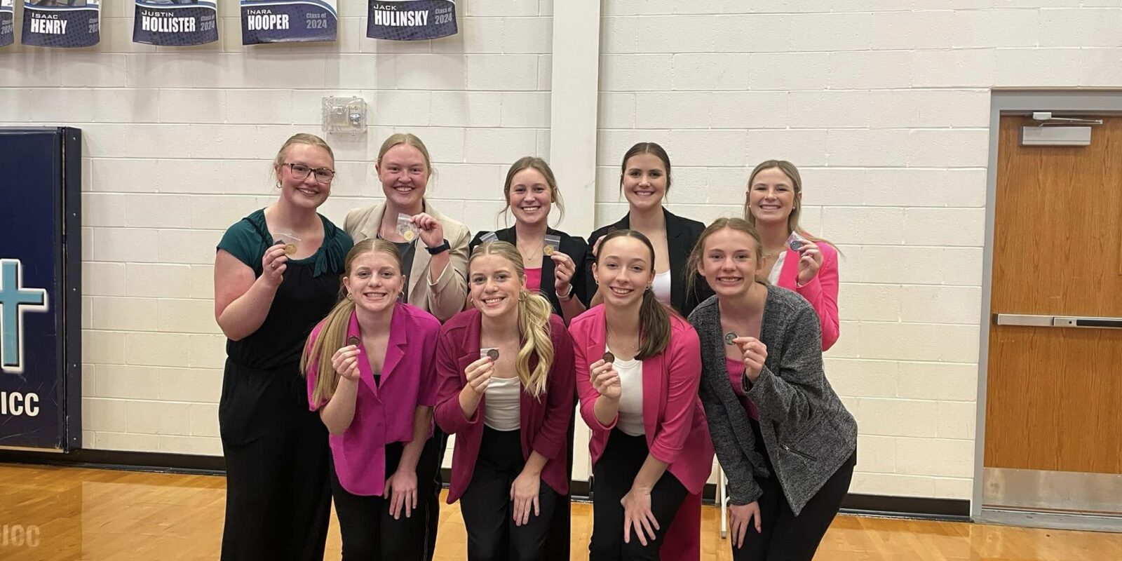 Nine Mustangs Qualify for State Speech