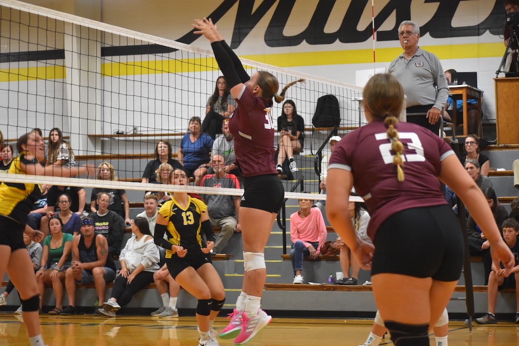 Mustangs Defeat First Regular-Season Opponent